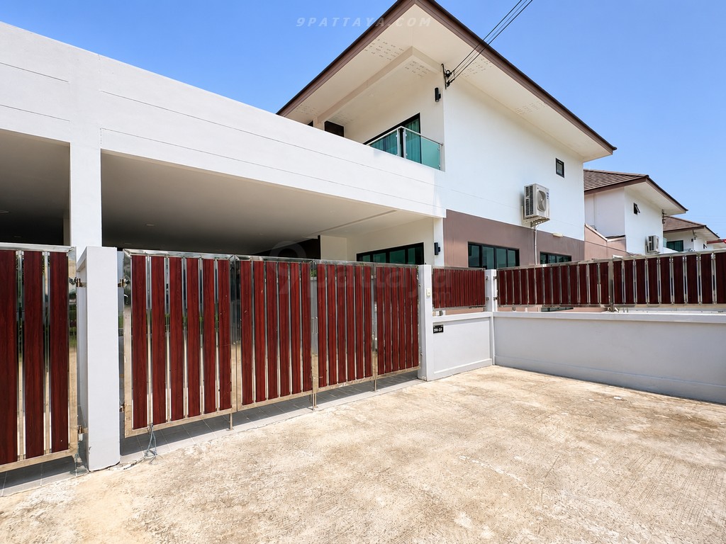 ✨ ให้เช่า Pool Villa เขาน้อย | Chokchai Village 9 | เลี้ยงสัตว์ได้ ✨ – ภาพหลัก – East Pattaya – #9P-16977